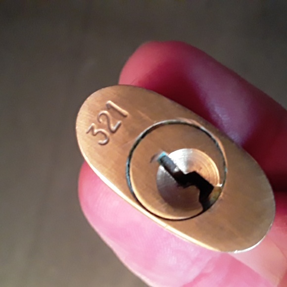 Auth LOUIS VUITTON #321 Lock & Key, Brass - Picture 8 of 17